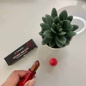 MAC Lipstick - Viva Glam